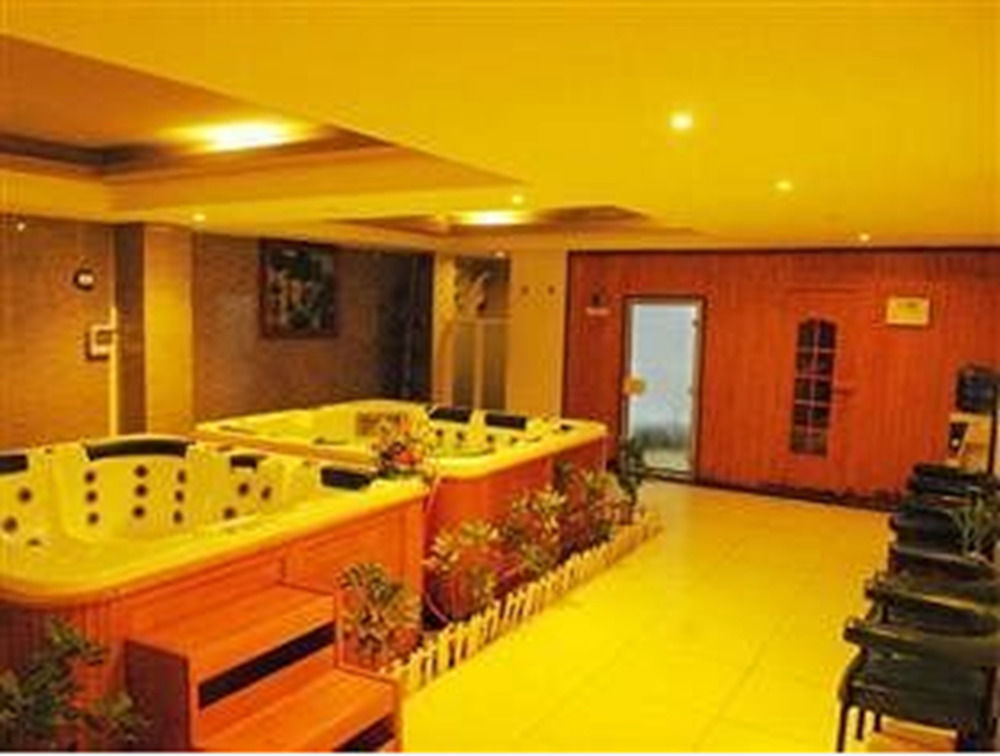 Central Hotel Quảng Ngãi Eksteriør bilde